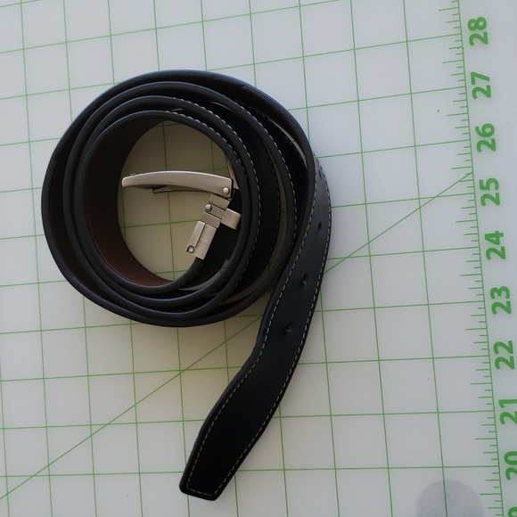 Black and brown reversible lether belt - Picture 1 of 4